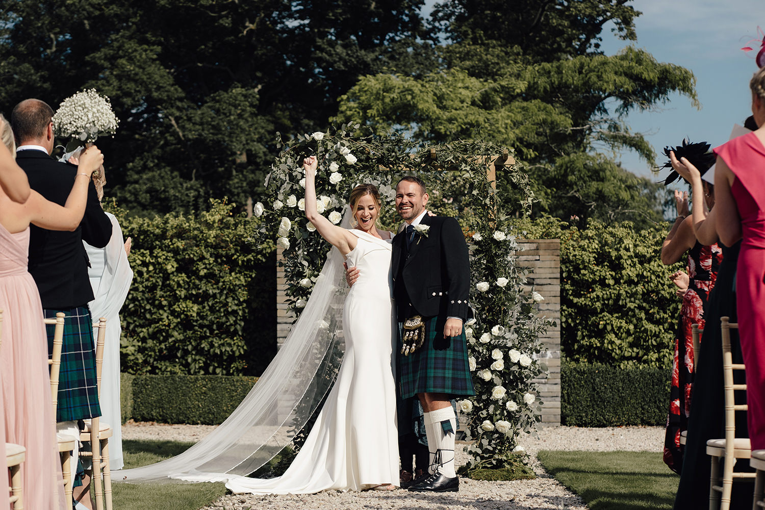 Couple married at the Carlowrie Castle, wedding venue in Edinburgh.