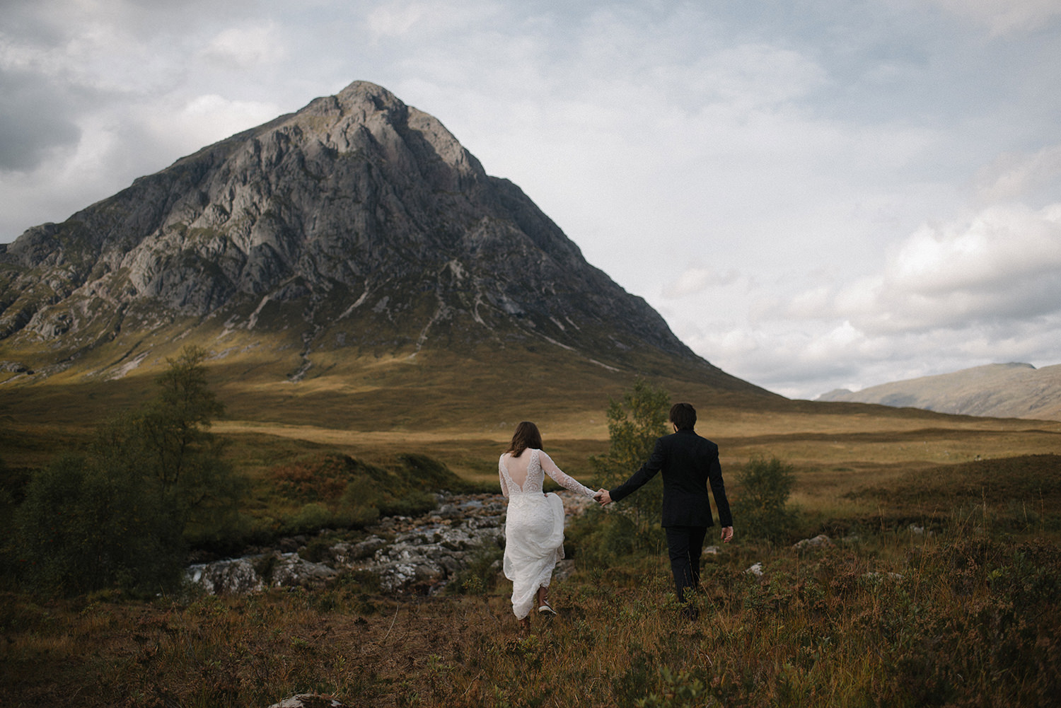 Couple photoshoot in Glencoe.