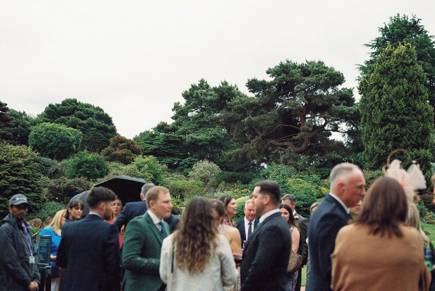 Edinburgh photographer working on a rainy wedding day in Scotland.